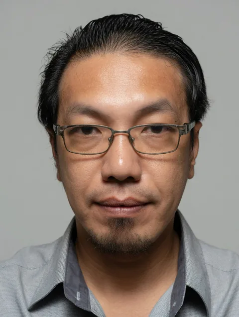 Ronnie, Chief Creative Officer